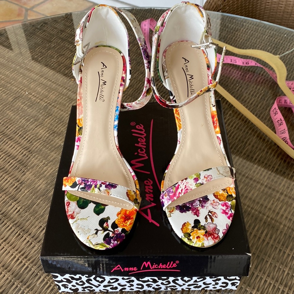 Anne Michelle Enzo-01Y Floral Print Ankle Strap Sandal -White Floral Vegan